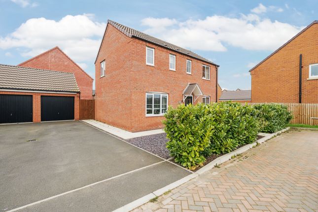 Detached house for sale in Knight Close, Holdingham, Sleaford, Lincolnshire