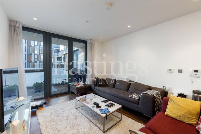 Flat to rent in Hornbeam House, 22 Quebec Way, London