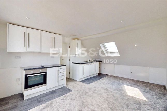 Thorn Close, Northolt photo 2