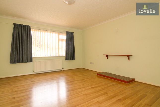 20 Christopher Close, Louth photo 4