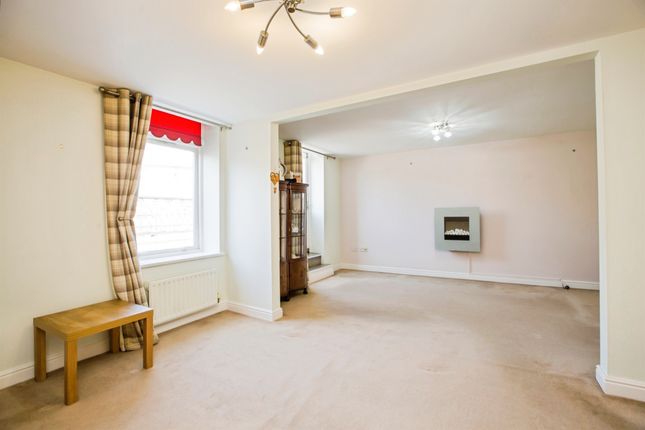 10, Porter Apartments, Haworth Close, Halifax photo 4