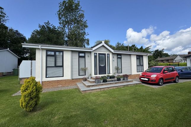 2-bed caravan on 8 Ainmoor Grange Country Park Mickley Lane, Alfreton, £190,000