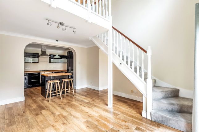 11,, Eastcroft Court, Guildford photo 2