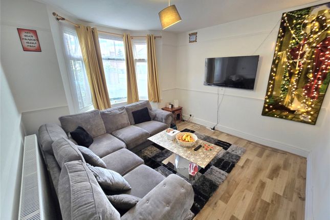 91, Elmsdale Avenue, West Midlands photo 3