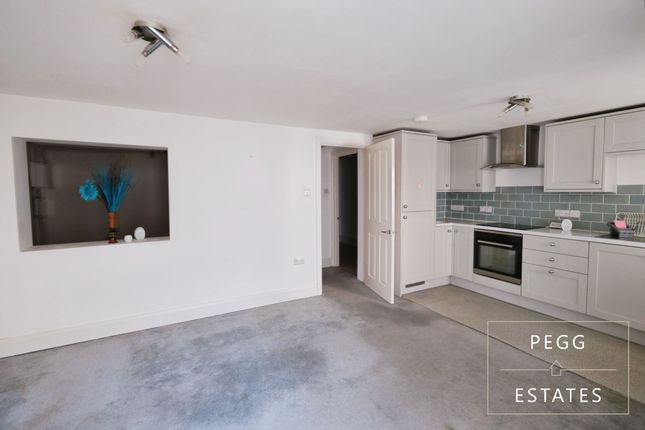 1b Alexandra Road, Torquay photo 4