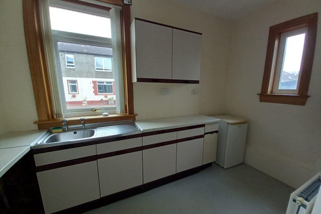 Flat to rent in 3 Wellwood Avenue, Muirkirk, Cumnock