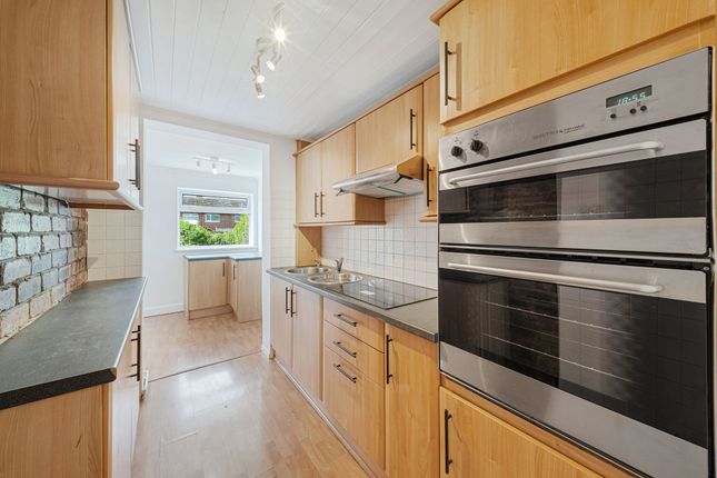 19 Nicholas Road, Widnes photo 4