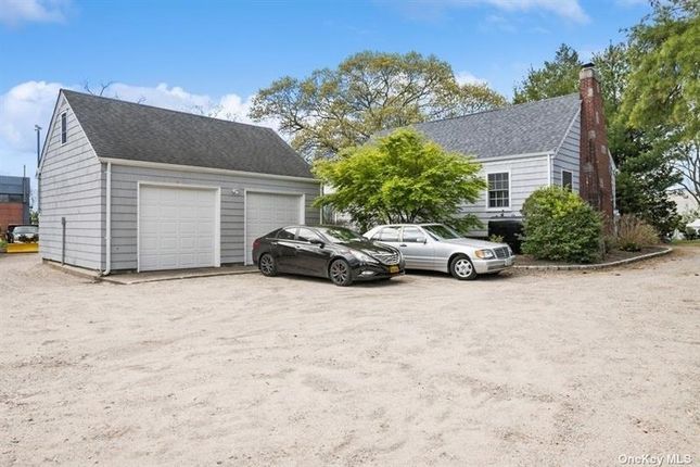 Property for sale in 280 Spur Drive, Bay Shore, New York, 11706, United States Of America
