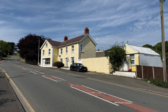 Dolawel, Rectory Square, New Quay photo 2