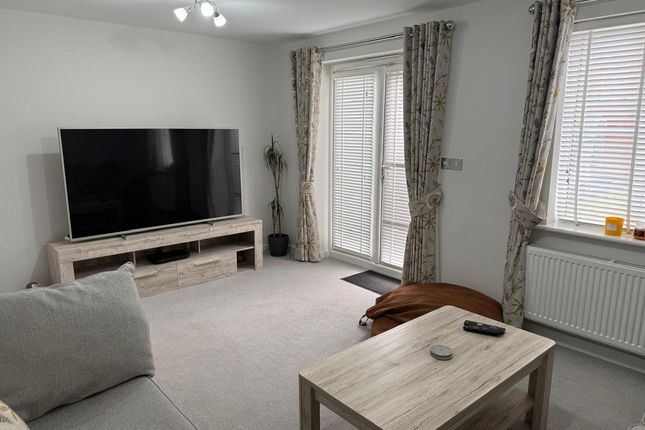 5, Fretter Close, Leicester photo 3