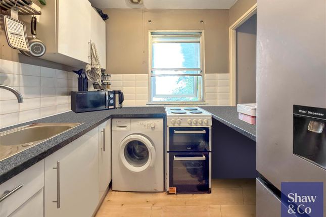 Flat 3, Aldermead, 14, Pownall Gardens, Hounslow photo 3