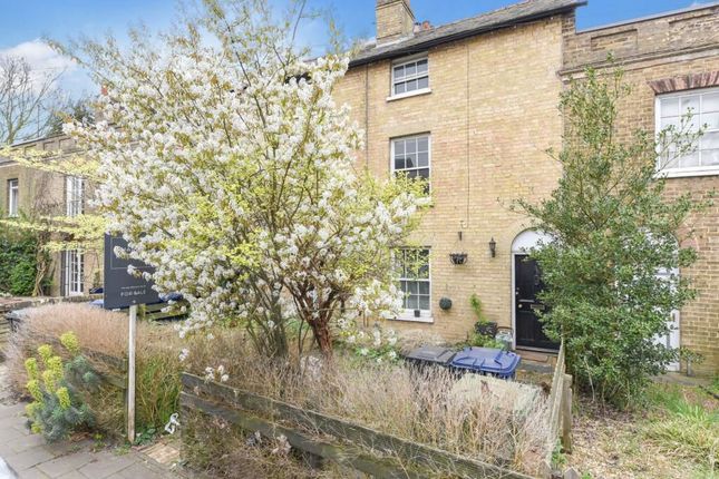 2-bed flat on 35, Ermine Street, Huntingdon, £120,000
