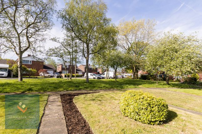 10 Denbigh Close, Frodsham photo 4