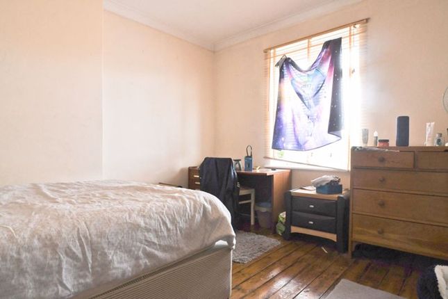 29 Ringmer Drive, Brighton photo 5