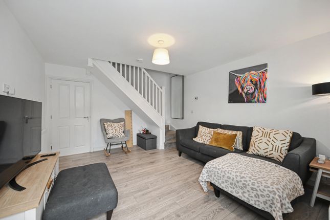 5, Caradon Way, Rugby photo 2