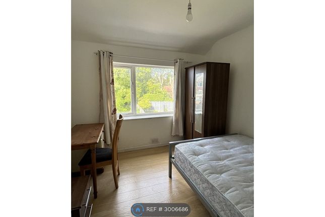 Berwyn Avenue, Cheadle Hulme, Cheadle photo 4