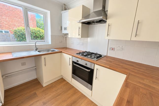 5, Harlequin Grove, Fareham photo 4