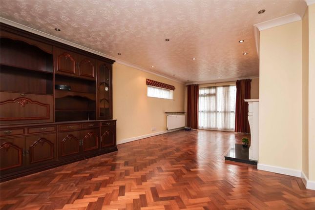 34, Ingham Way, West Midlands photo 3