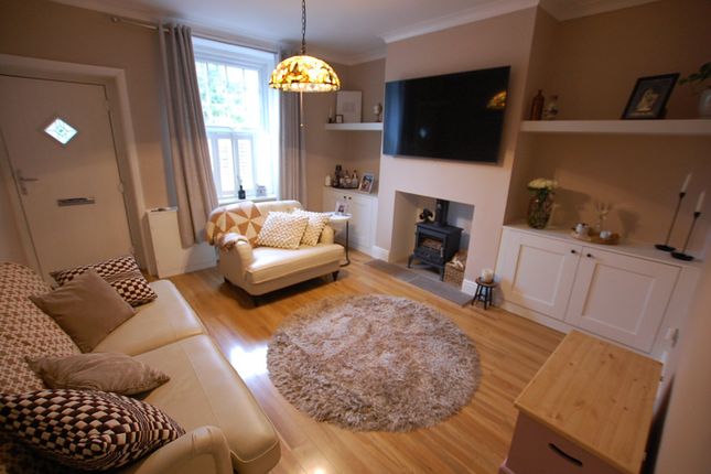 38, Long Row, Stalybridge photo 2