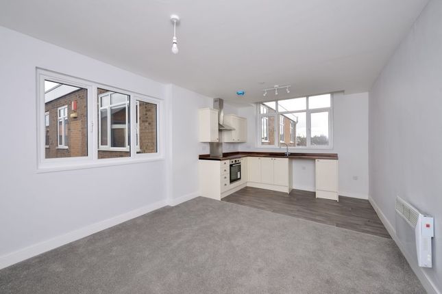 Flat for sale in Green End (Bredwood Arcade), Whitchurch