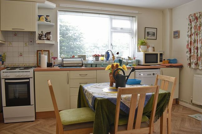 2, Ross Close, Newark photo 4