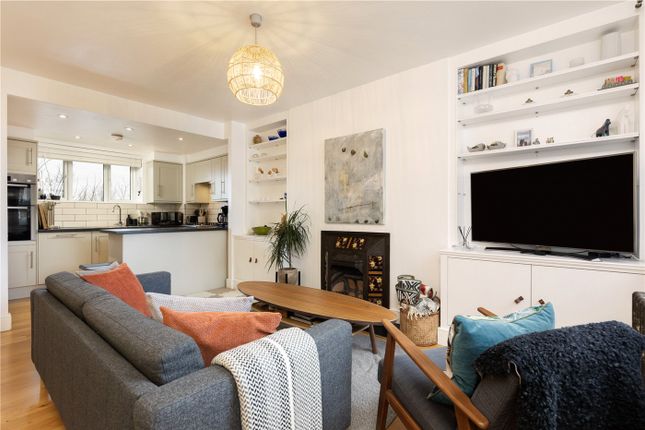 Flat 80, Ormonde Court, 364, Upper Richmond Road, London photo 2