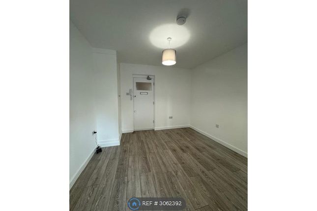 Flat, Wendover House Palmerston Road, London photo 3