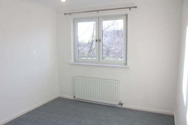 Dunglass Avenue, East Kilbride, South Lanarkshire, East Kilbride Glasgow photo 4