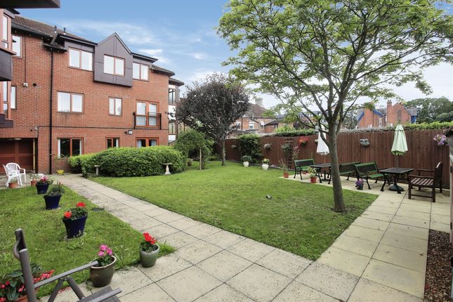 Thumbnail Flat for sale in Cathedral Green, Crawthorne Road, Peterborough