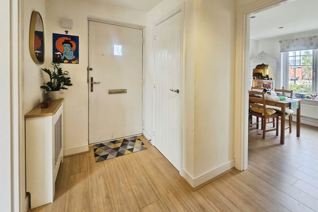 34, Roman Crescent, Cheshire photo 2