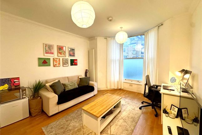 64A, Hanley Road, London photo 3