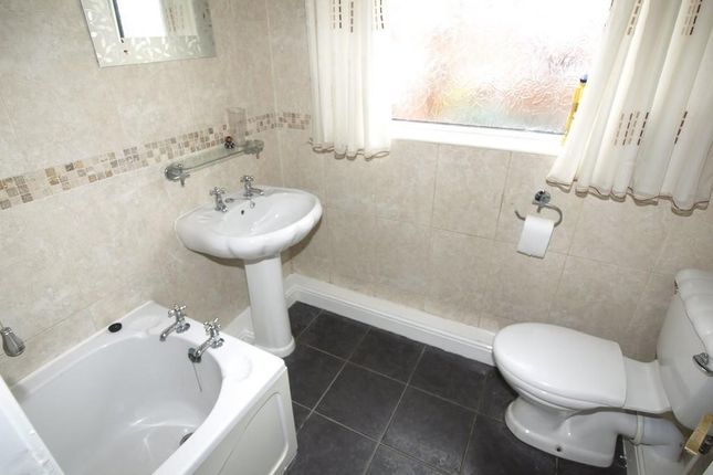 33, Bradbury Street, Barnsley photo 4