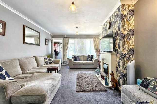 23, Sherwood Avenue, Melksham photo 3