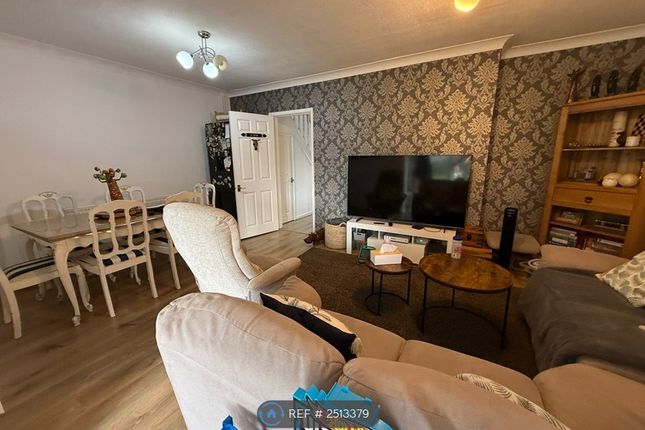 Coombe Rise, Oadby, Leicester photo 3