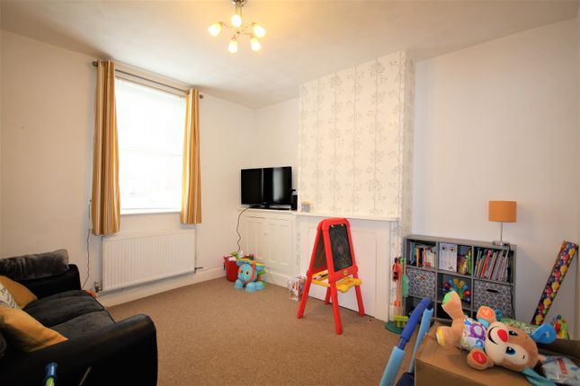 48, George Street, GRANTHAM photo 4