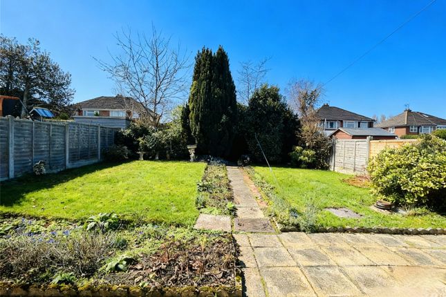 11, Lambourne Close, Walsall photo 2