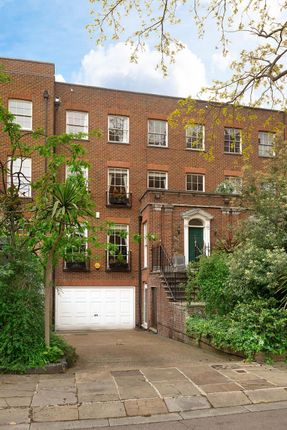 Thumbnail Detached house for sale in Somerset Square, London