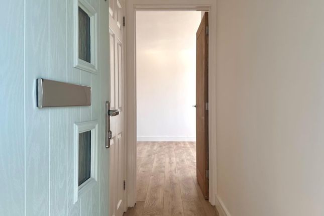Flat 1, Holms Court, Minehead Avenue, Sully photo 2