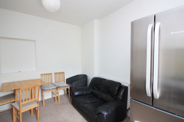 Flat 3, 16, Pennsylvania Road, Exeter, Devon photo 3