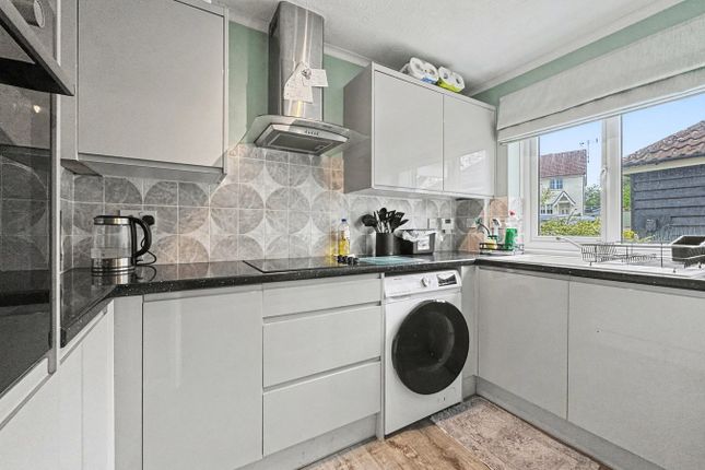 1, Kingfisher Way, Stowmarket photo 4