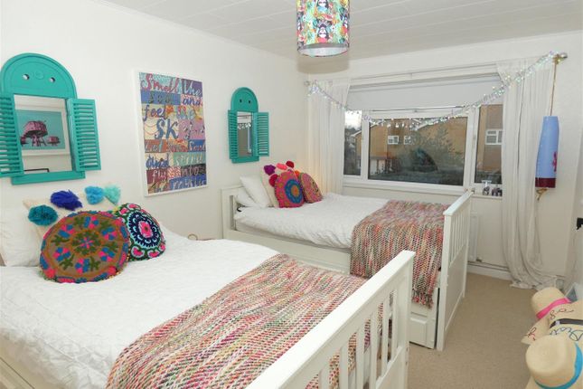 45, Glebe Way, Kent photo 5