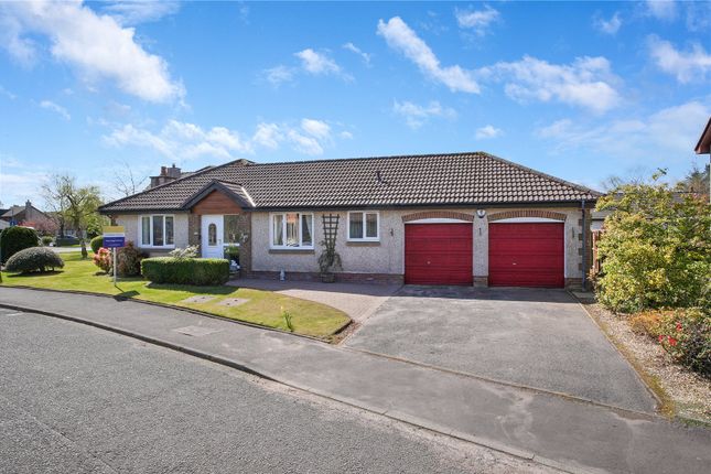 Thumbnail Bungalow for sale in Kings Drive, Cumbernauld, Glasgow