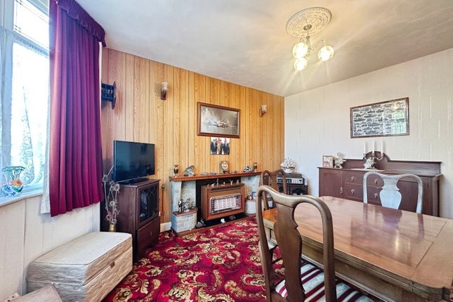 45, Lane Green Road, Bilbrook, Wolverhampton photo 4