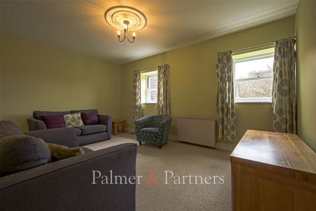 16, Parkwood, Ipswich photo 3