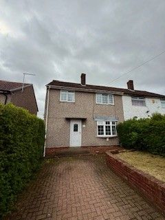 3-bed house on 61 Heugh Hill, Gateshead, £800/mo