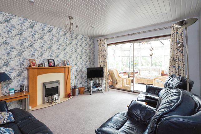 18, Rivergreen Crescent, Nottingham photo 3