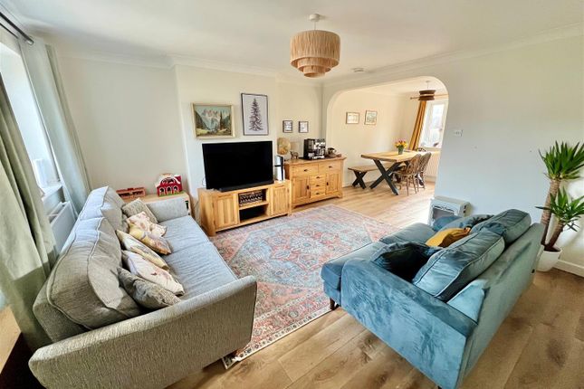 14, Stroud Road, Freshwater photo 2
