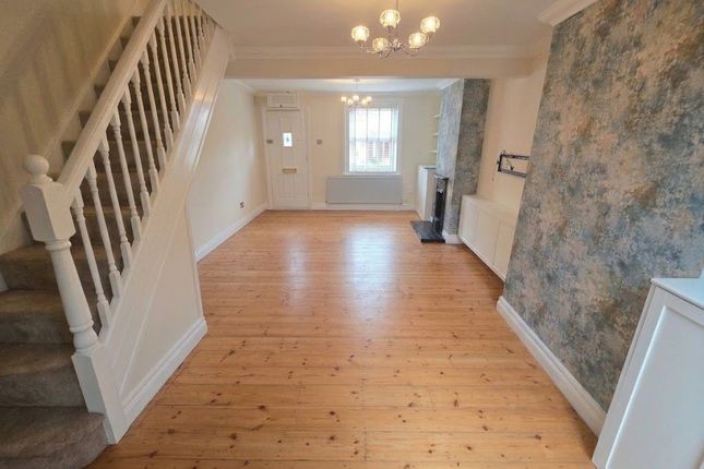 12 Greenfield Road, Newport Pagnell photo 3