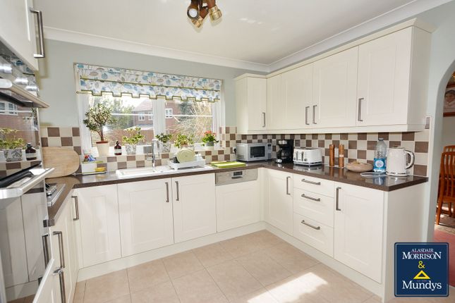 5, Marlock Close, Southwell photo 3