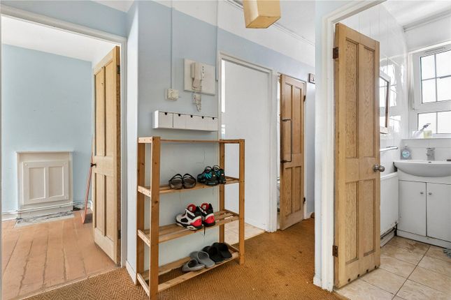 Flat 20, Spelman House,, Spelman Street, London photo 4